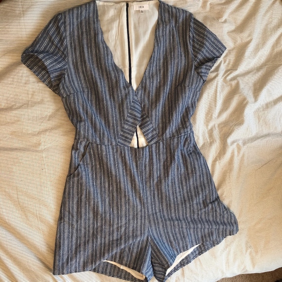 Stripped Romper! - Picture 1 of 5